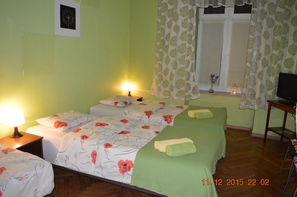Honey Hostel Krakov Pokoj fotografie